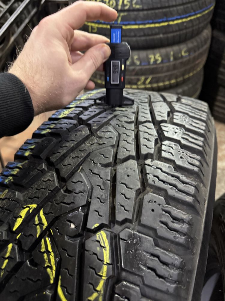 Шины Бу 275 65 R 20 Nokian пара