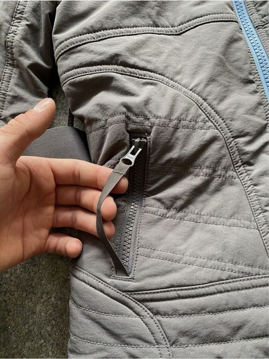 Архівна лижна та спортивна куртка Stella McCartney розмір XS