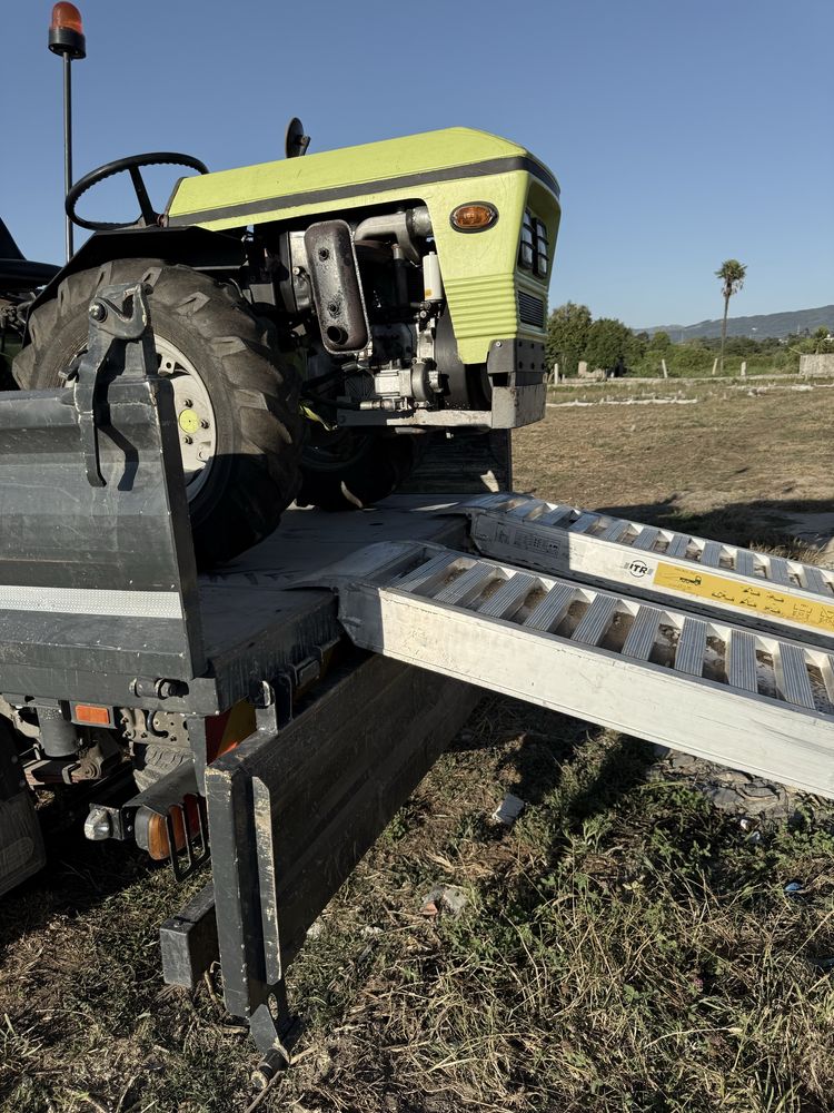 Fazemos limpeza de quintas ou terrenos com trator