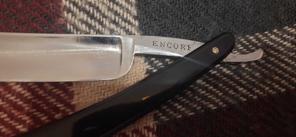 Продам опасную бритву