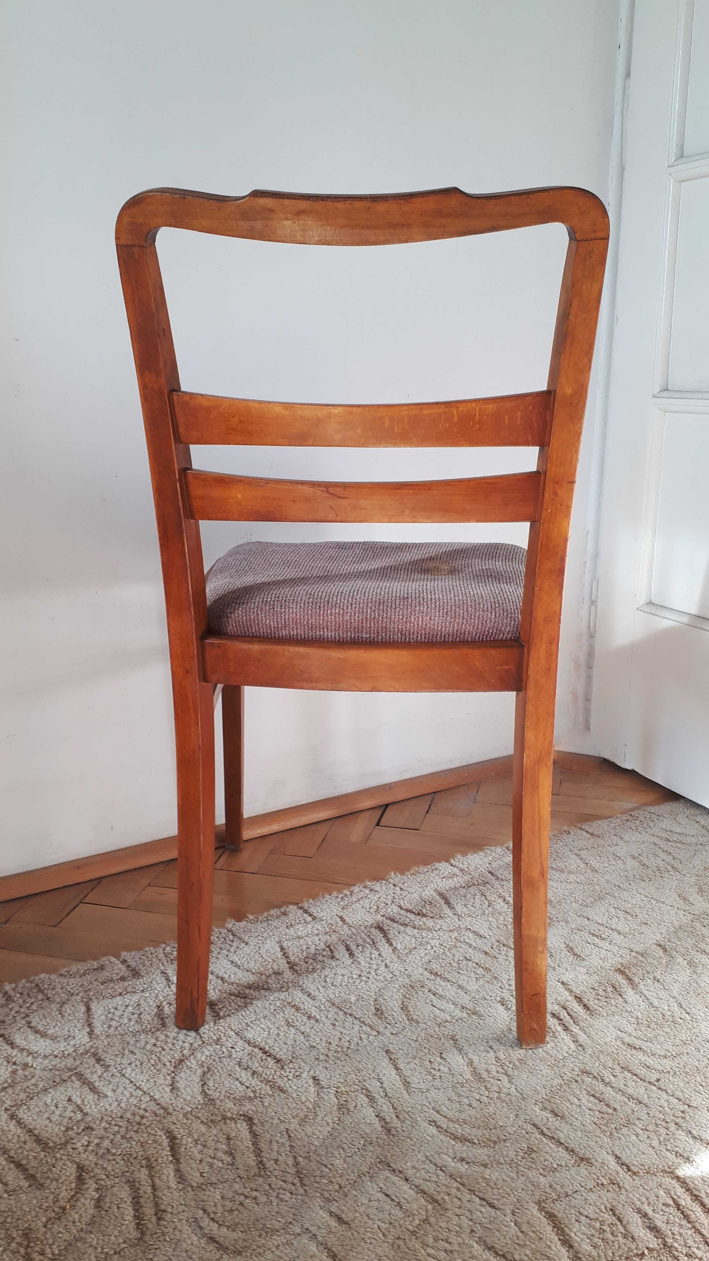 krzesło drewniane tapicerowane vintage