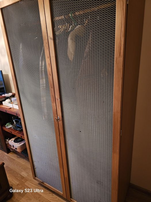 Szafa dwudrzwiowa lekka na kółkach