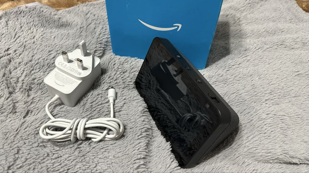 Розумна колонка AMAZON ECHO SHOW 5