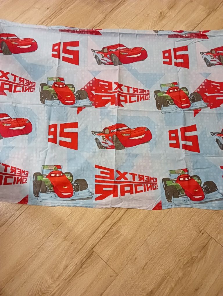 Pościeli 160 x 200 plus poszewki i prześcieradło