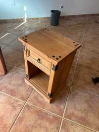 2 x mesas de cabeceira/mesas ocasionais de madeira