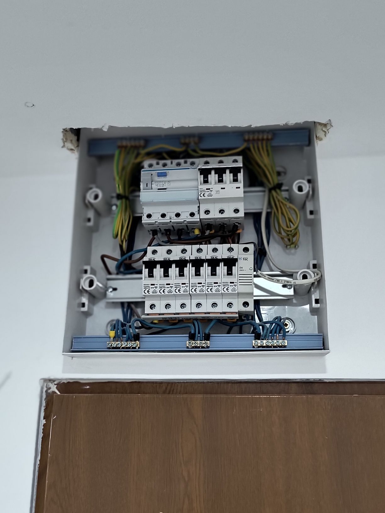 Usługi  Hydrauliczne , elektryczne, gazowe