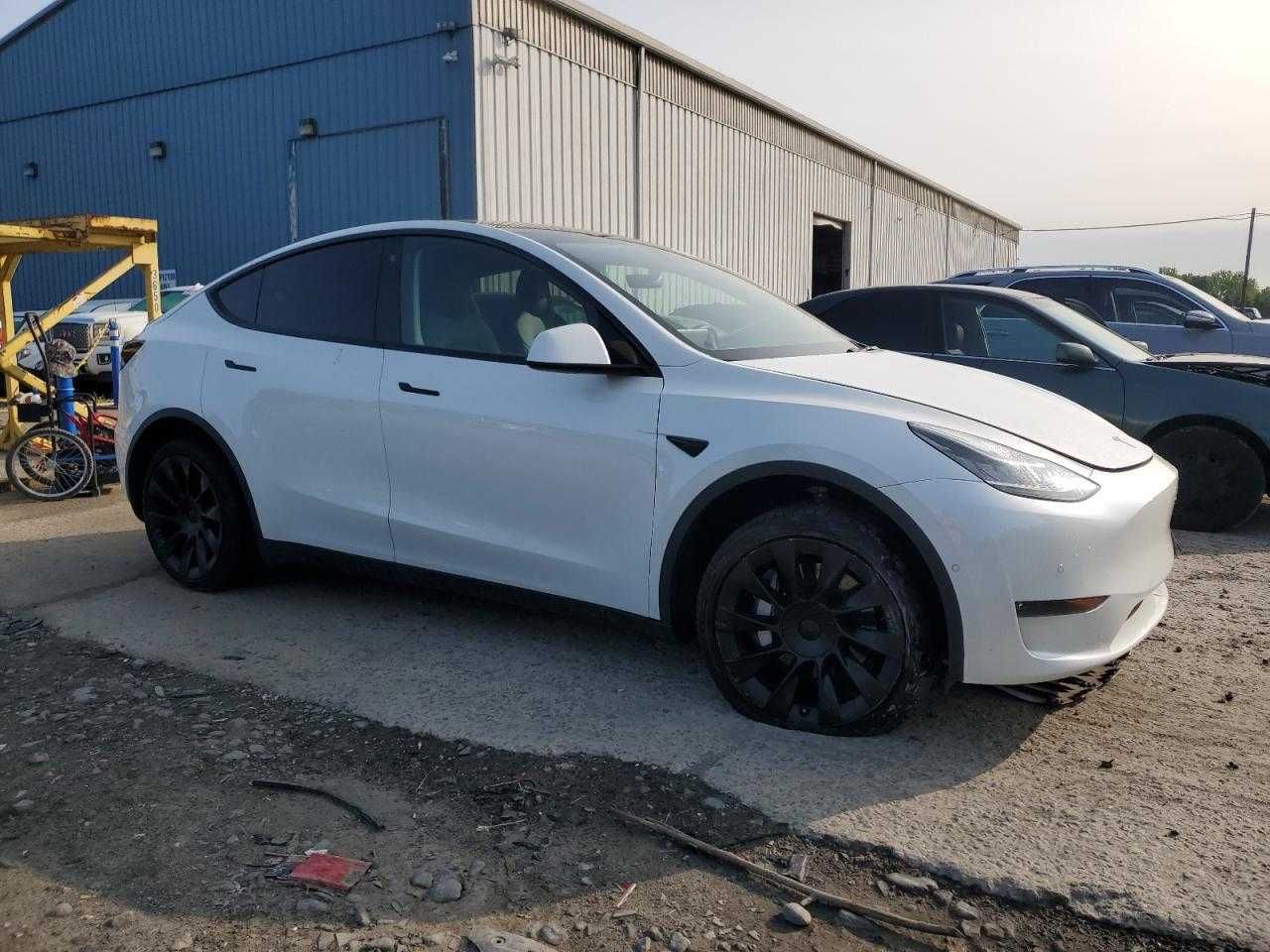 Tesla Model Y 2021