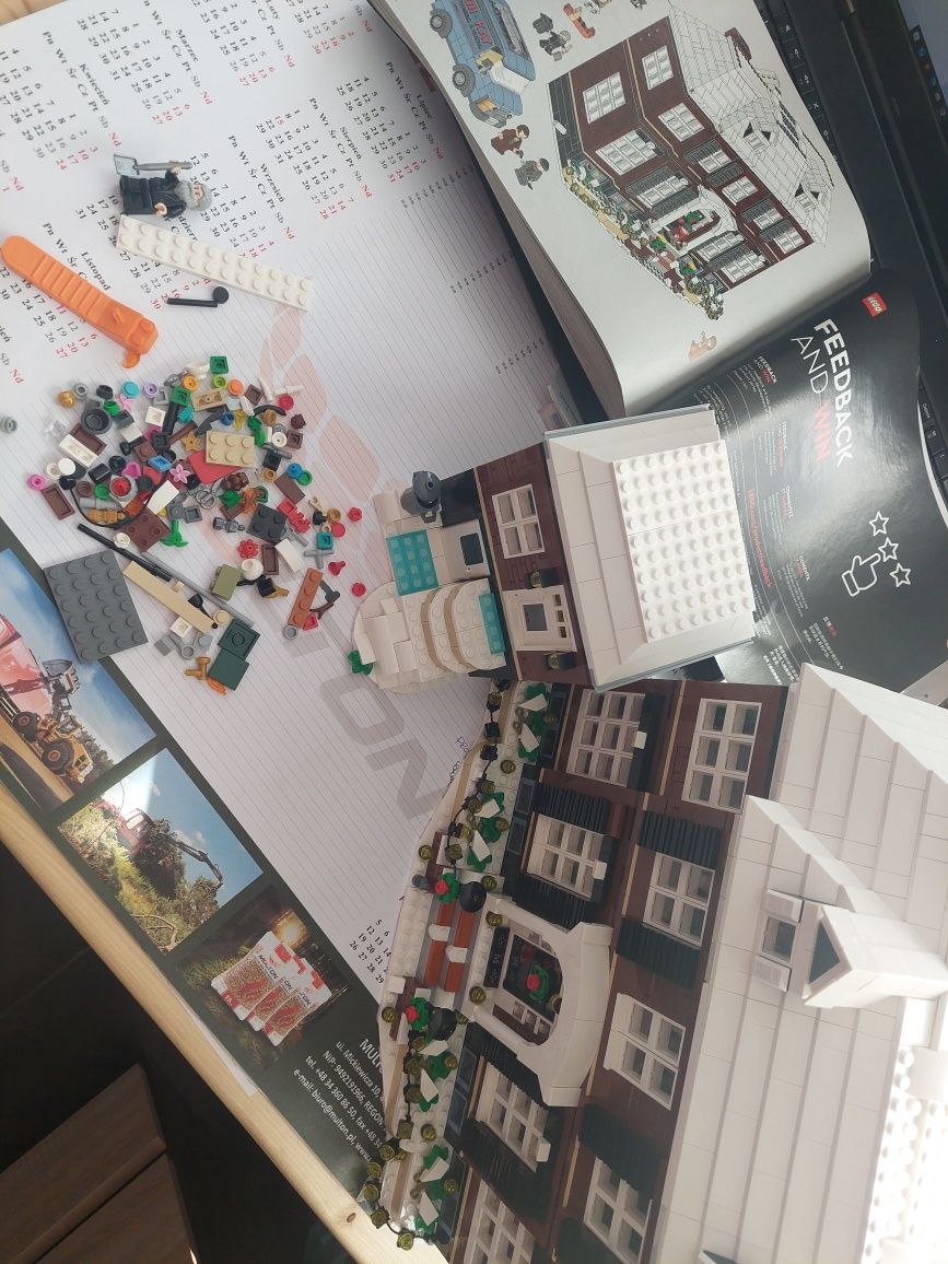 Lego Kevin sam w domu