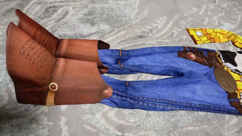 Przebranie Toy Story Chudy 5-6 lat + kapelusz Disney