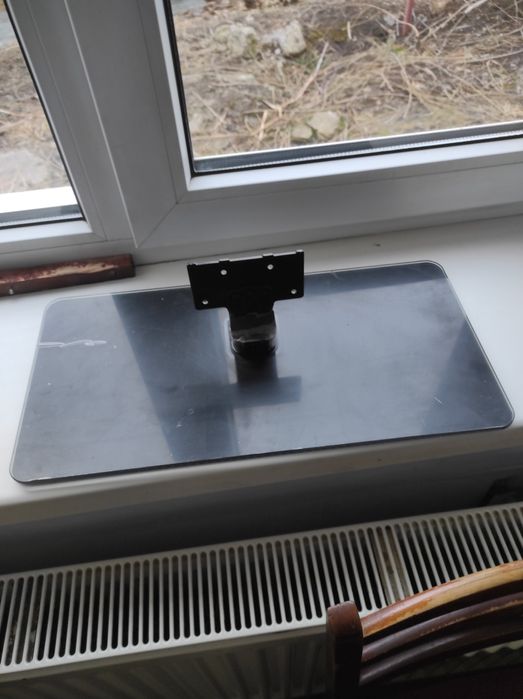 Ніжка на телевізор