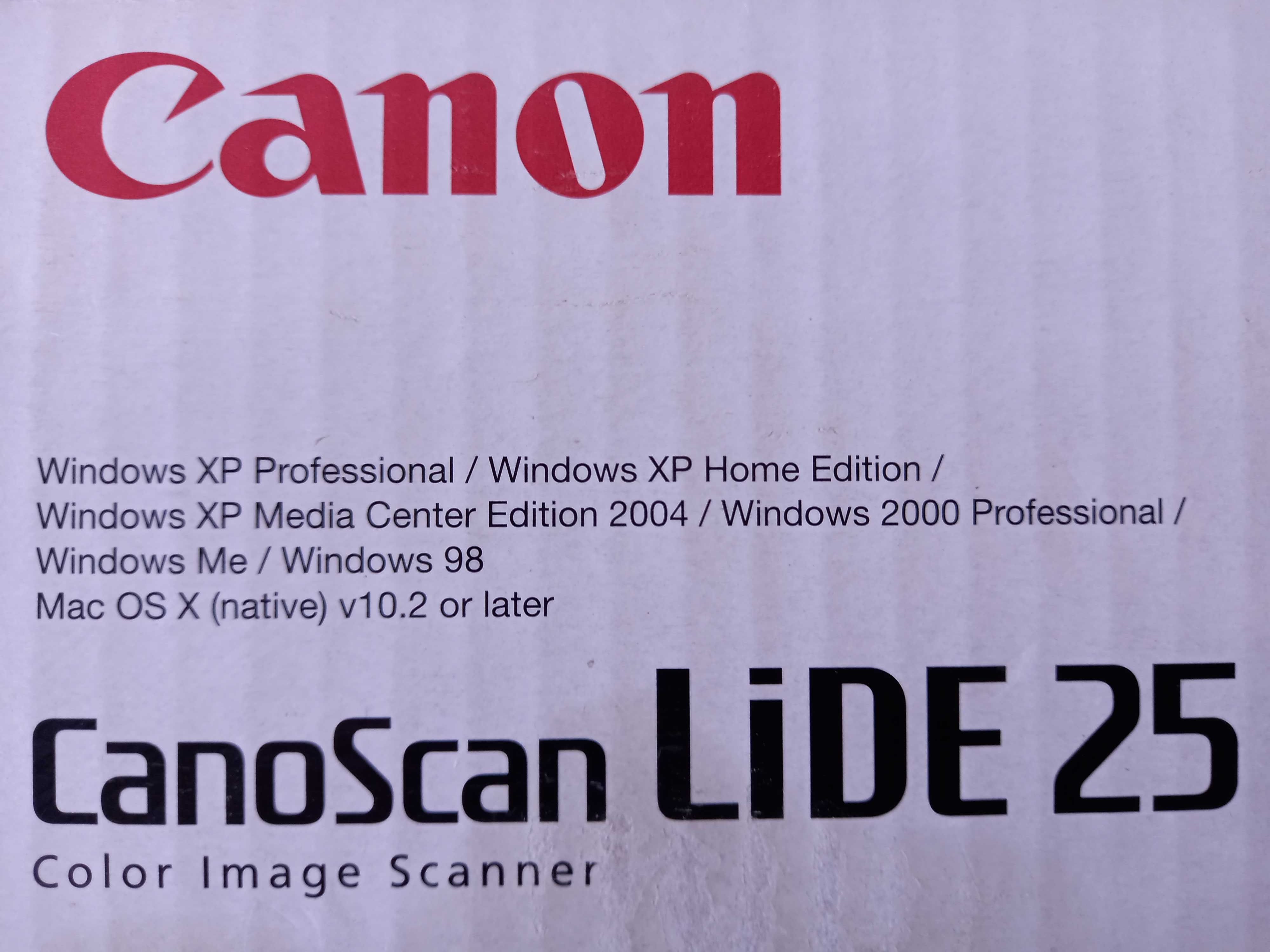 Scanner Canon modelo Lide 25 ultra compacto