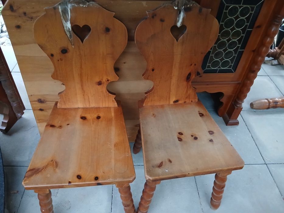 Kredens stół krzesła szafka Stare meble