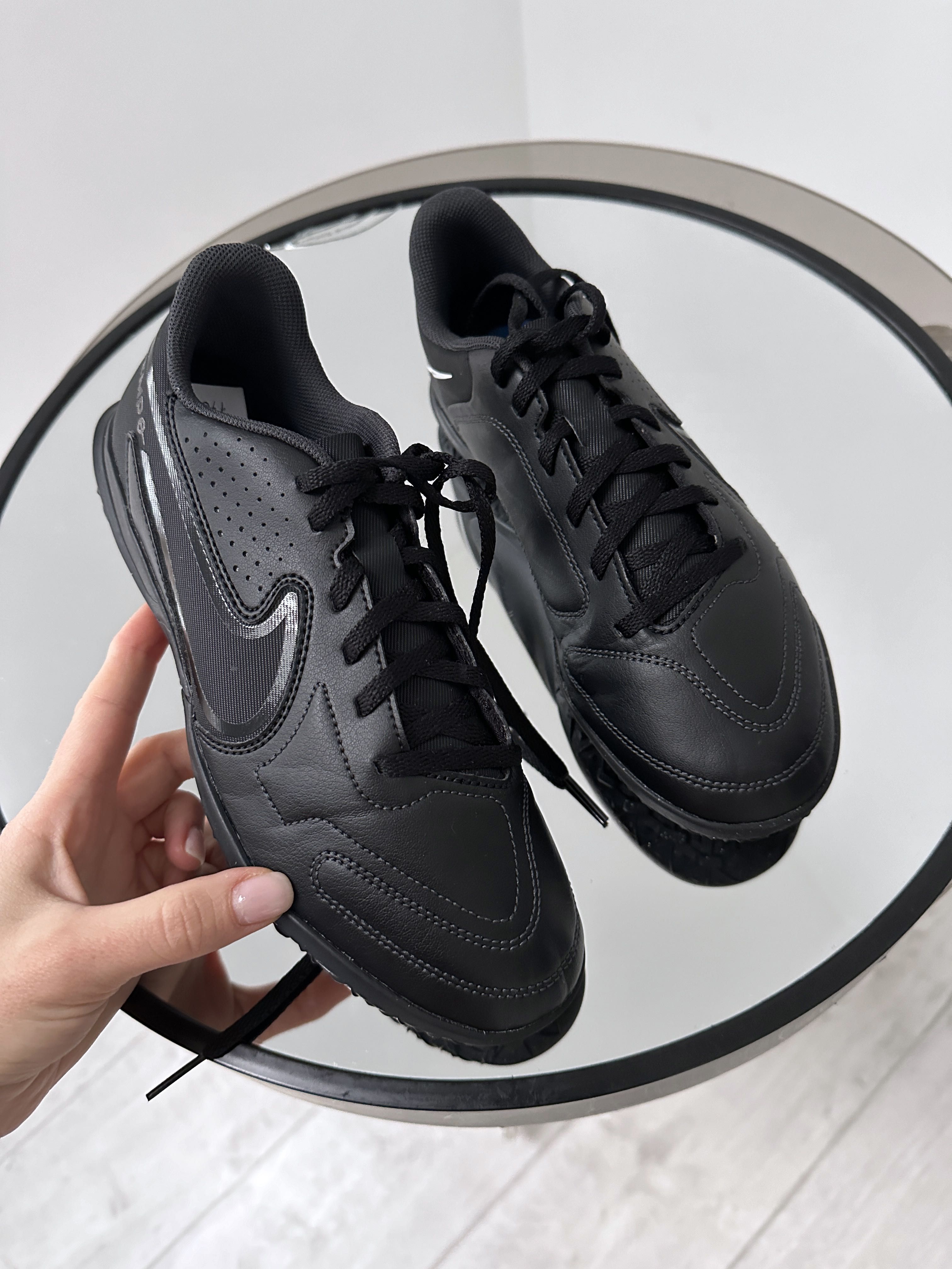 Фактурные актуальные сороконожки копочки бампы Nike Tiempo