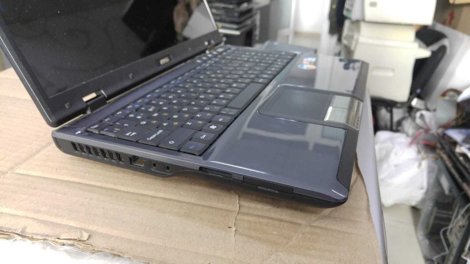 Ноутбук MSI CX600 MS-1682