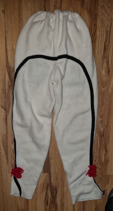 Nowy strój góralski wełniany z el. Parzenicy kapelusz