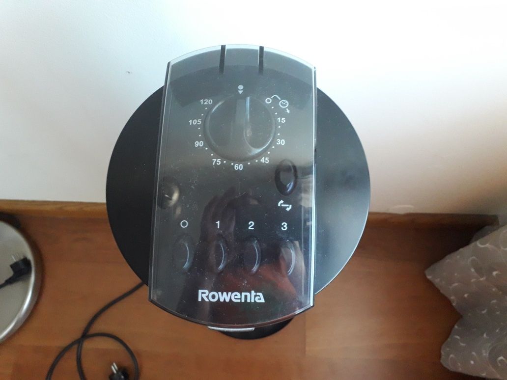 Coluna de ar marca Rowenta avariada