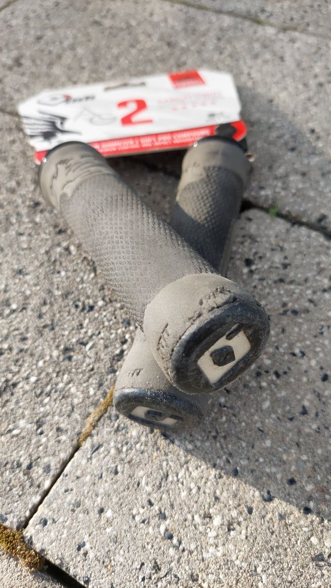 Gripy DH ENDURO chwyty Odi AG 2 LOCK-ON GRIP ODI lock on enduro dh