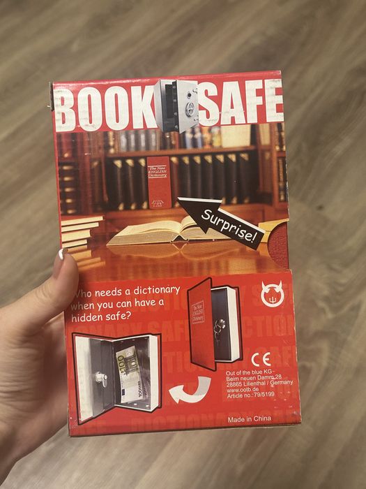 Книга-сейф новая