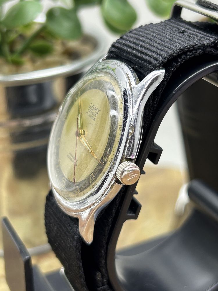 Stary szwajcarski zegarek Camy Geneva