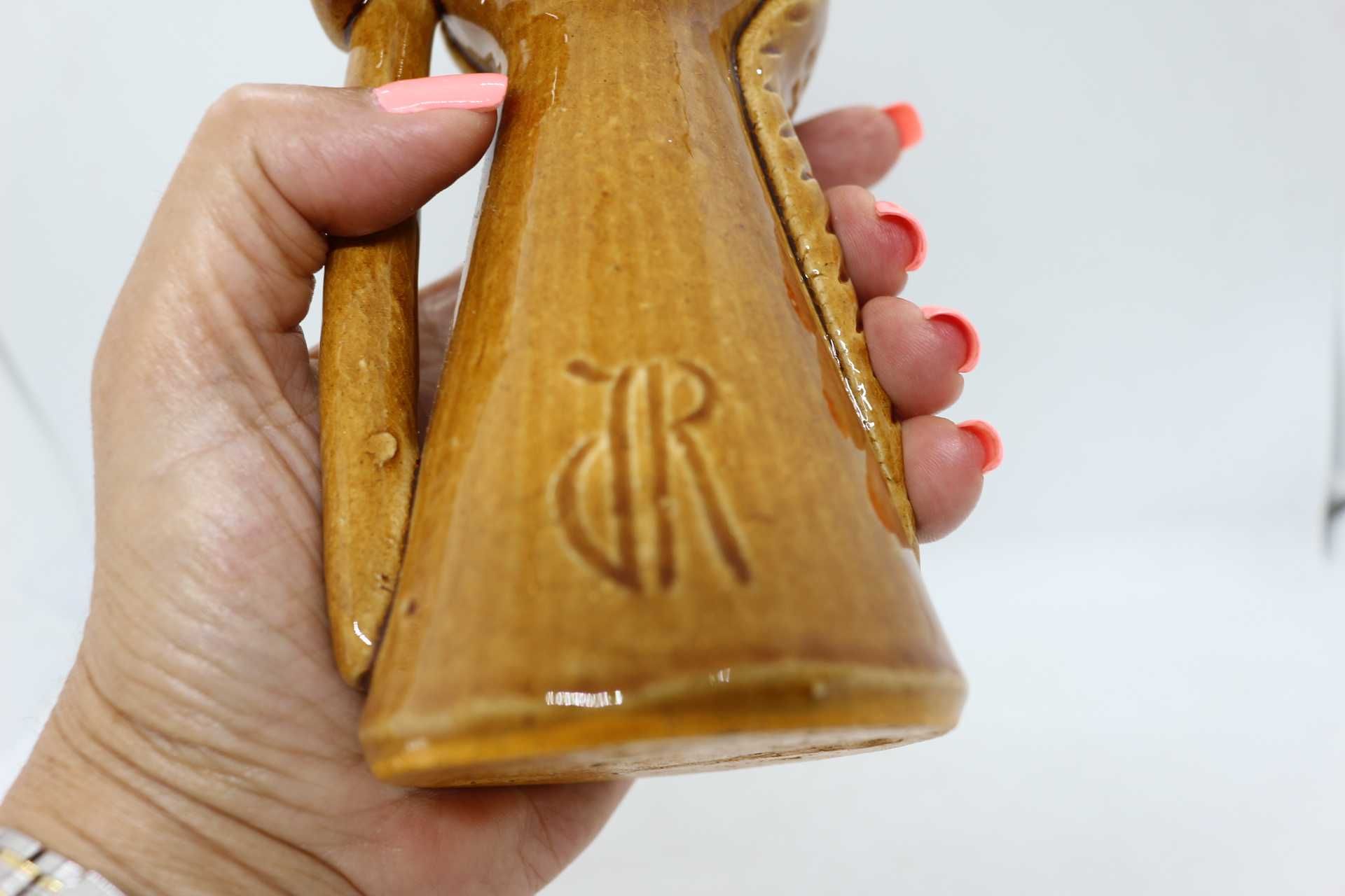 Figura São Pedro de Júlia Ramalho em Barro Moldado à Mão 20 cm