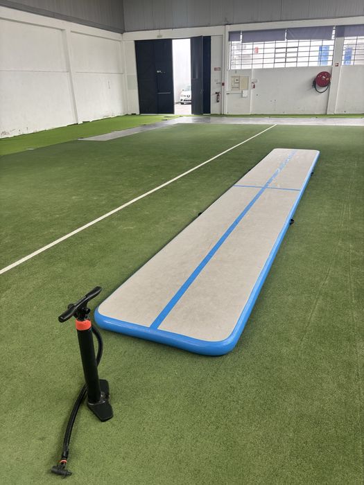 Tapete insuflável de ginastica