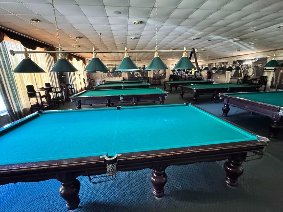 Центр Спаська діюче більярд-кафе 230 кв.м. з усіма столами
