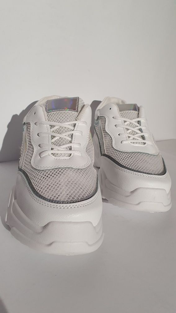 Buty nowe sportowe damskie białe Vices rozmiar 40