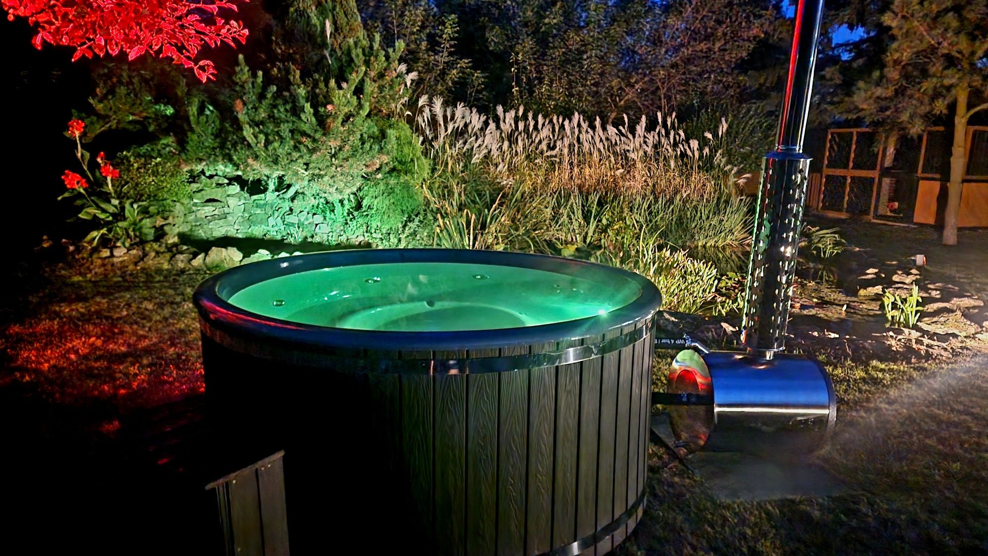 Jacuzzi ogrodowe, balia, wanna z systemem masaży