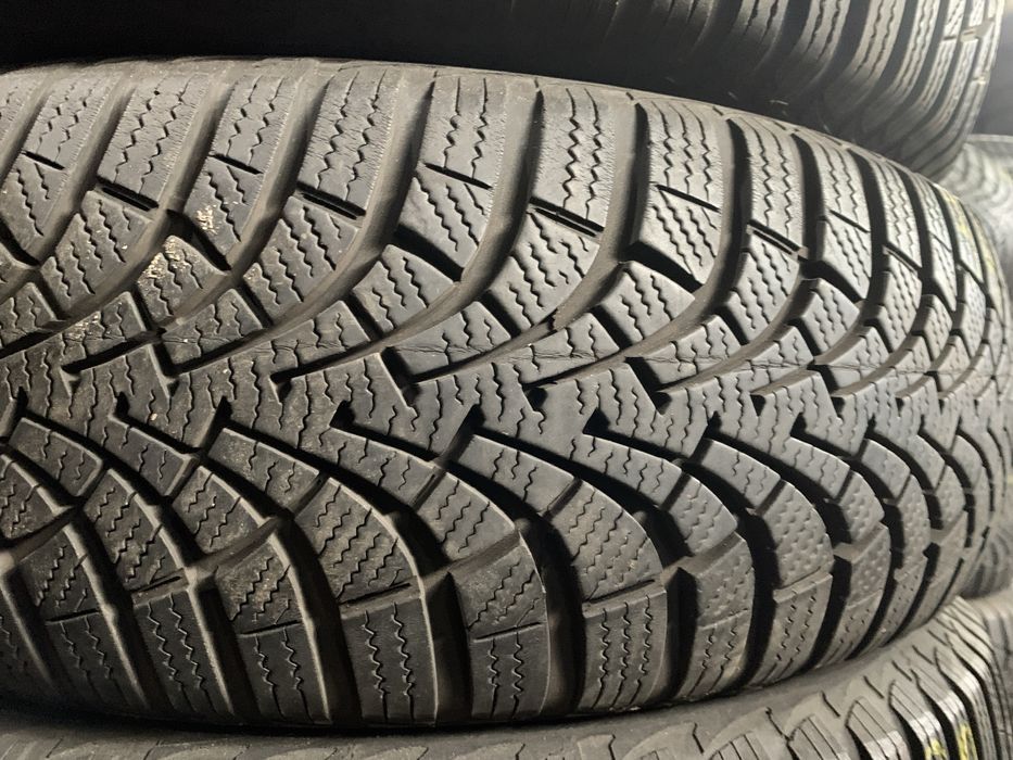 Шини б/у зима 195/65 15 Goodyear ultragrip 9