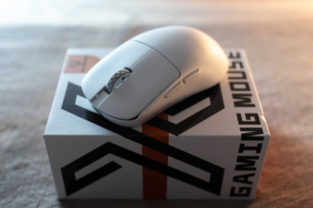 Миша Motospeed Darmoshark X6 MAX, M5 PRO 8K ресивер, PAW3950, 43 грами