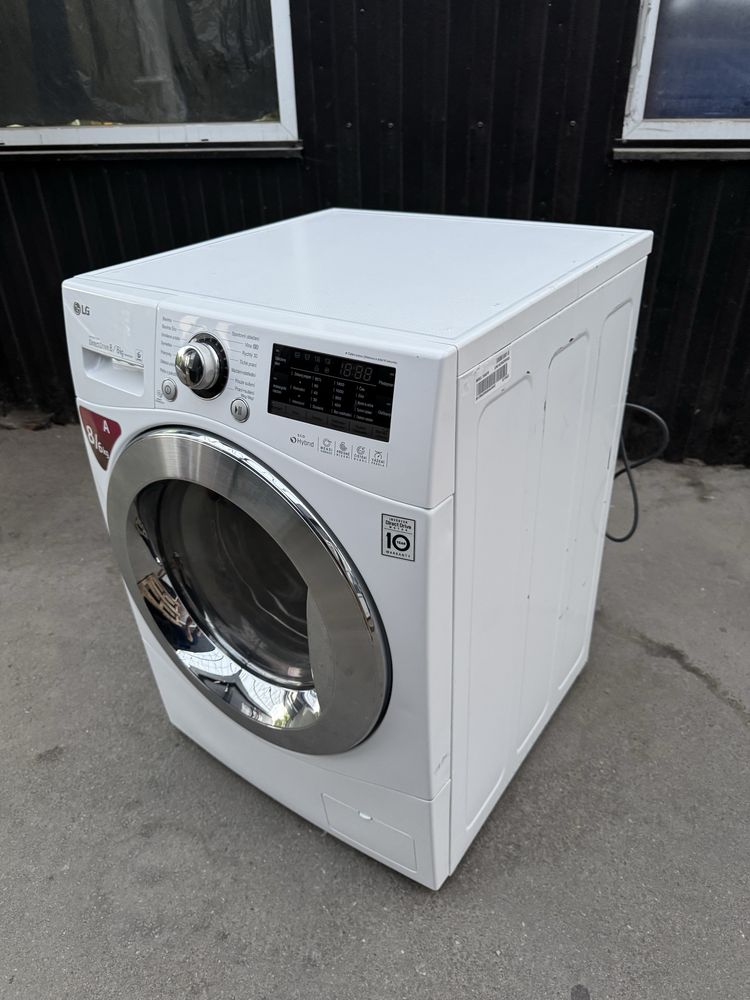 Пральна сушильна машина з сушкою LG 60/65
