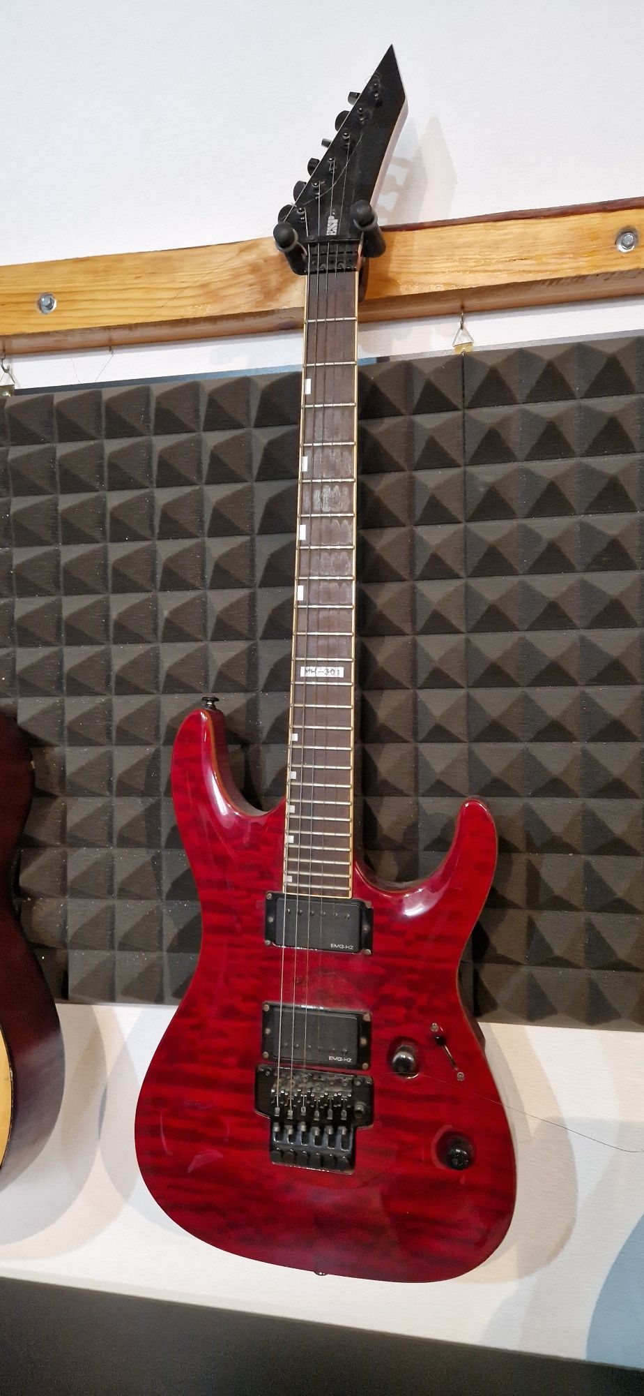 Guitarra ESP LTD impecável