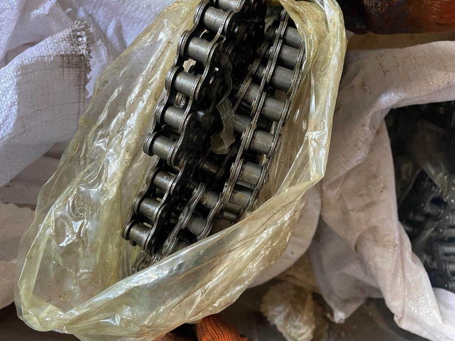 Продам Цепь приводная роликовая