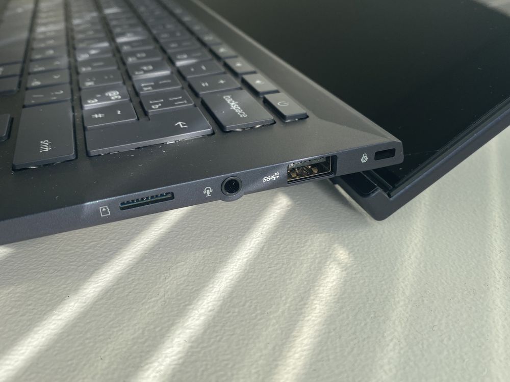 Ноутбук ASUS ChromeBook з гарантією