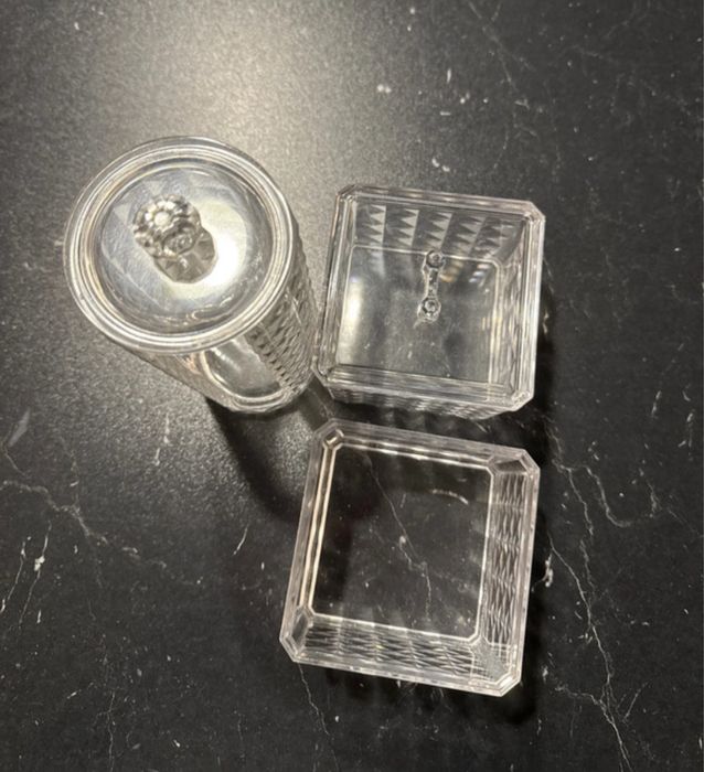 Pojemniki do łazienki