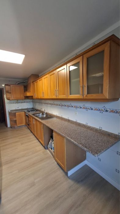 Armario de cozinha com pedra