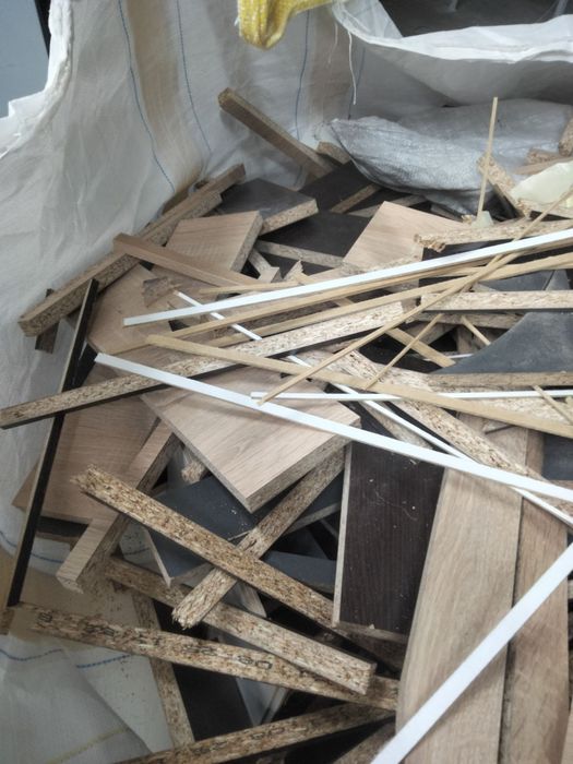 Продам відходи/ залишки ДСП на опалення