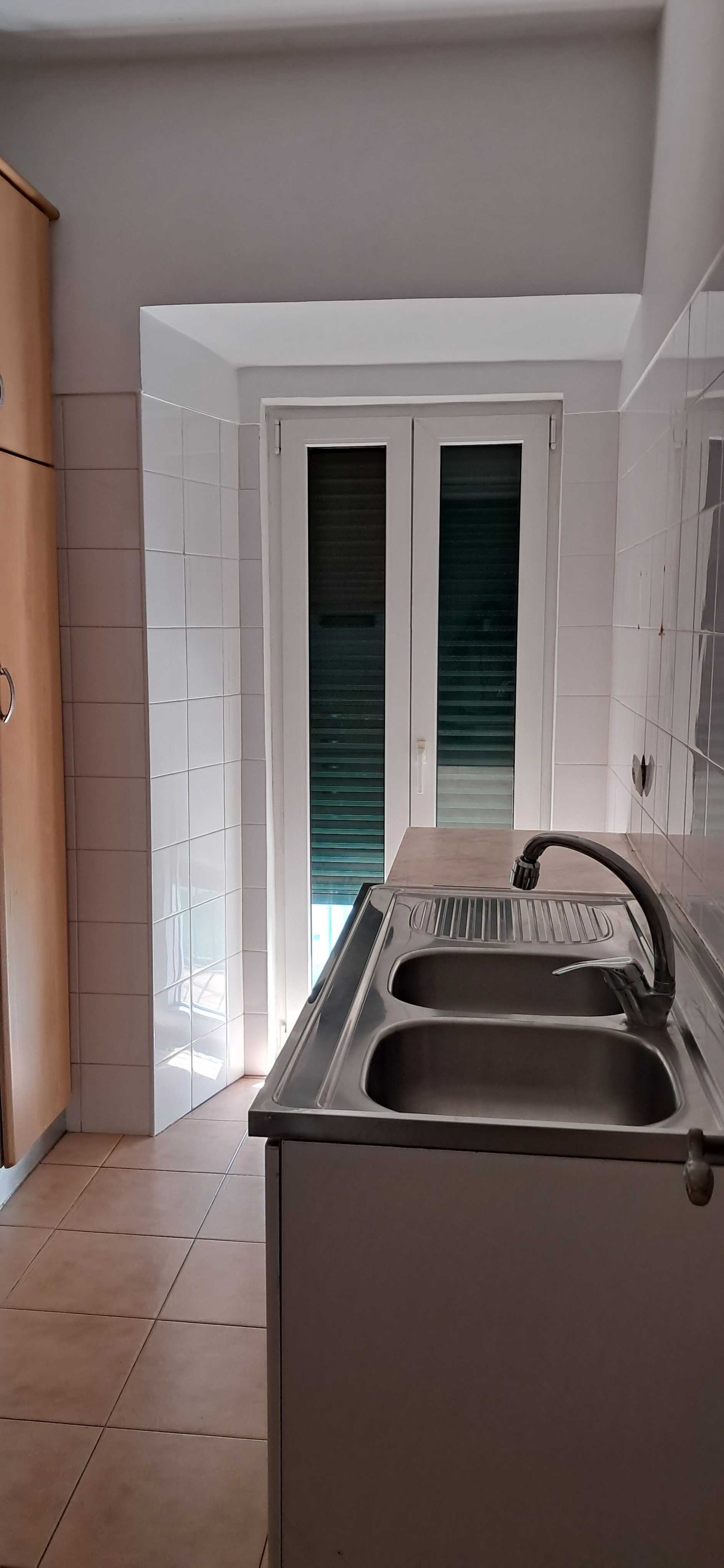 Arrenda-se  Apartamento no Campo Pequeno