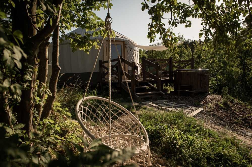 Jurta Dziki Jeleń z prywatnym jacuzzi i leśnym spa-Dzikolas glamping
