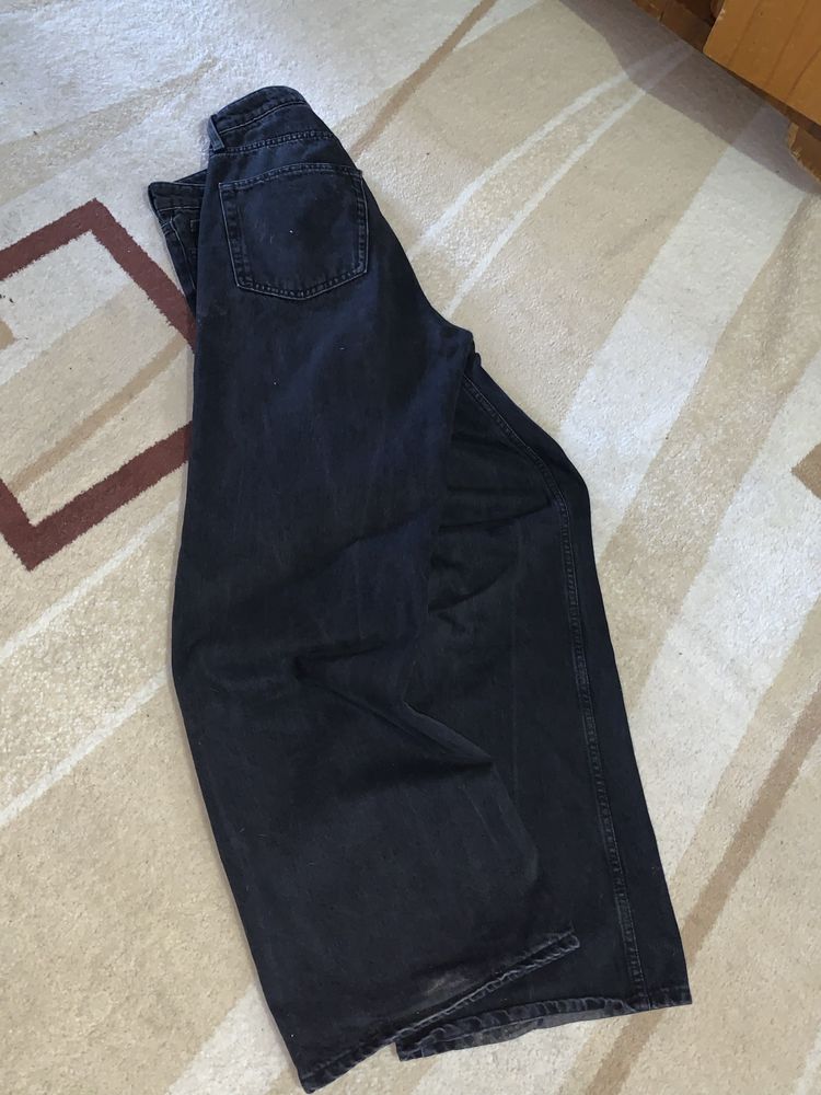 Flare jeans.