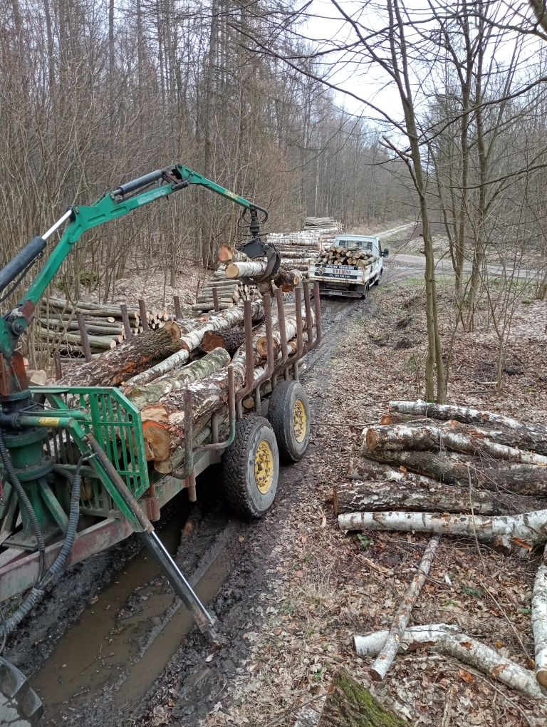 Transport i załadunek drewna rębak