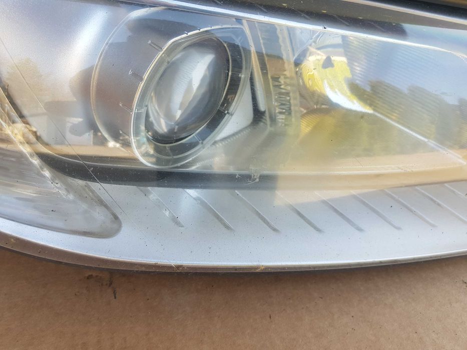 VOLVO S80 V70 XC70 Reflektor Xenon EUROPA Lampa Przód KPL RADOM
