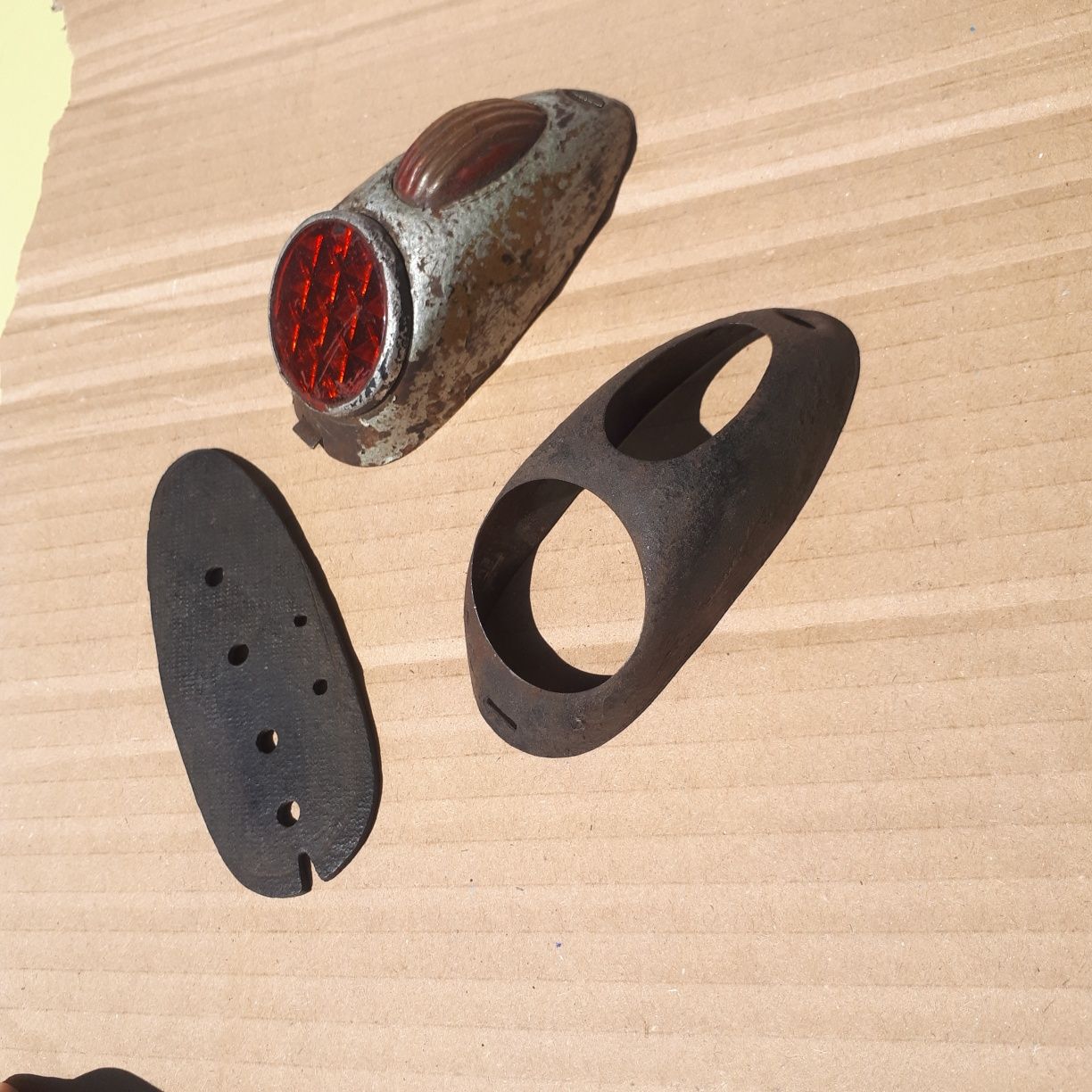 oryginalna lampa tył Simson SR1 SR2 żółwik