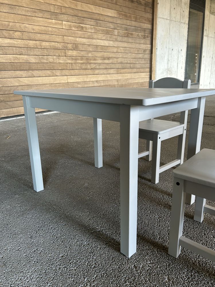 Vendo MESA e 2 CADEIRAS de Criança, Cinza Claro, Ikea.