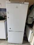 Продам холодильник Indesit