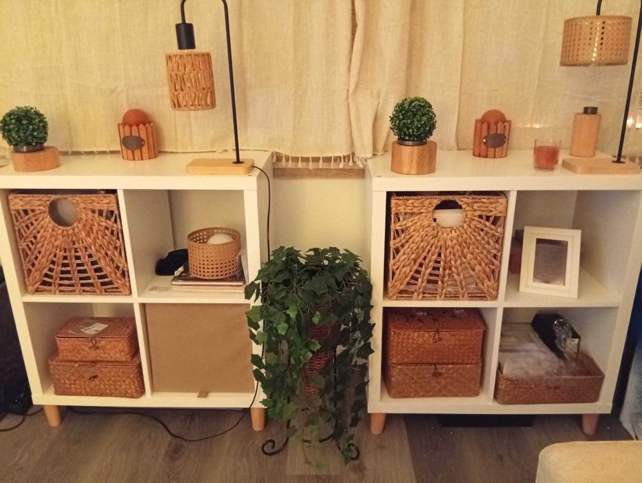 2 Duas Estantes Cubos Ikea Kallax com 4 Quatro Pés em Madeira Maciça