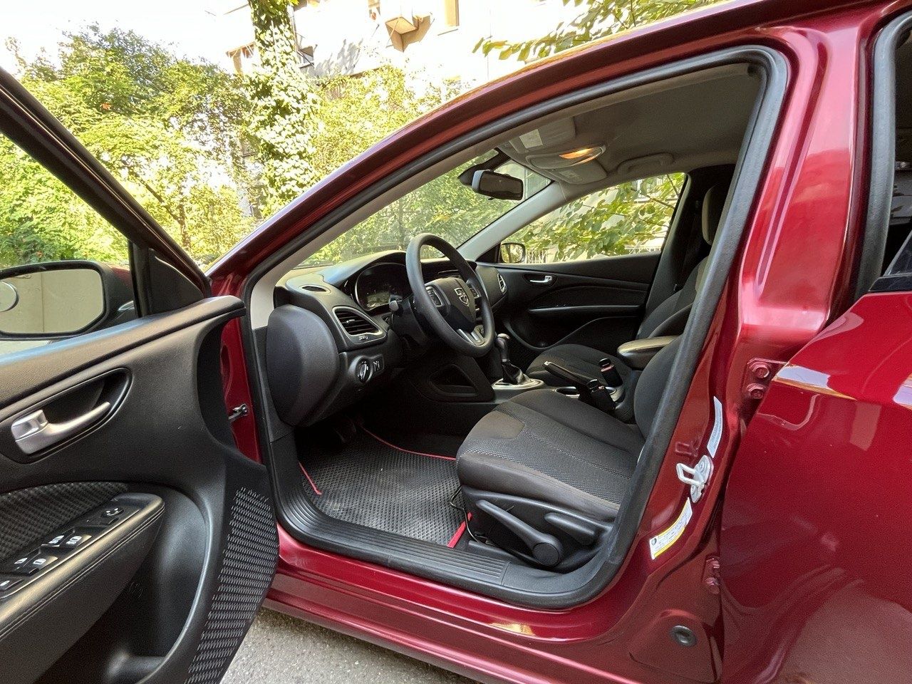 Dodge Dart SE 2.0 л