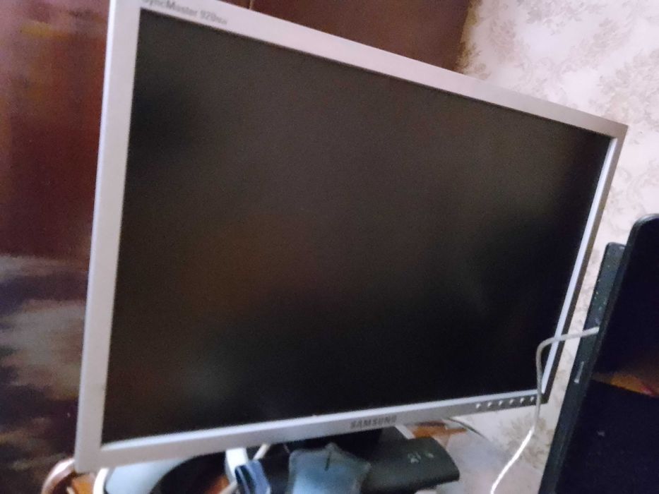 Продаются монитор для компьютера Асус