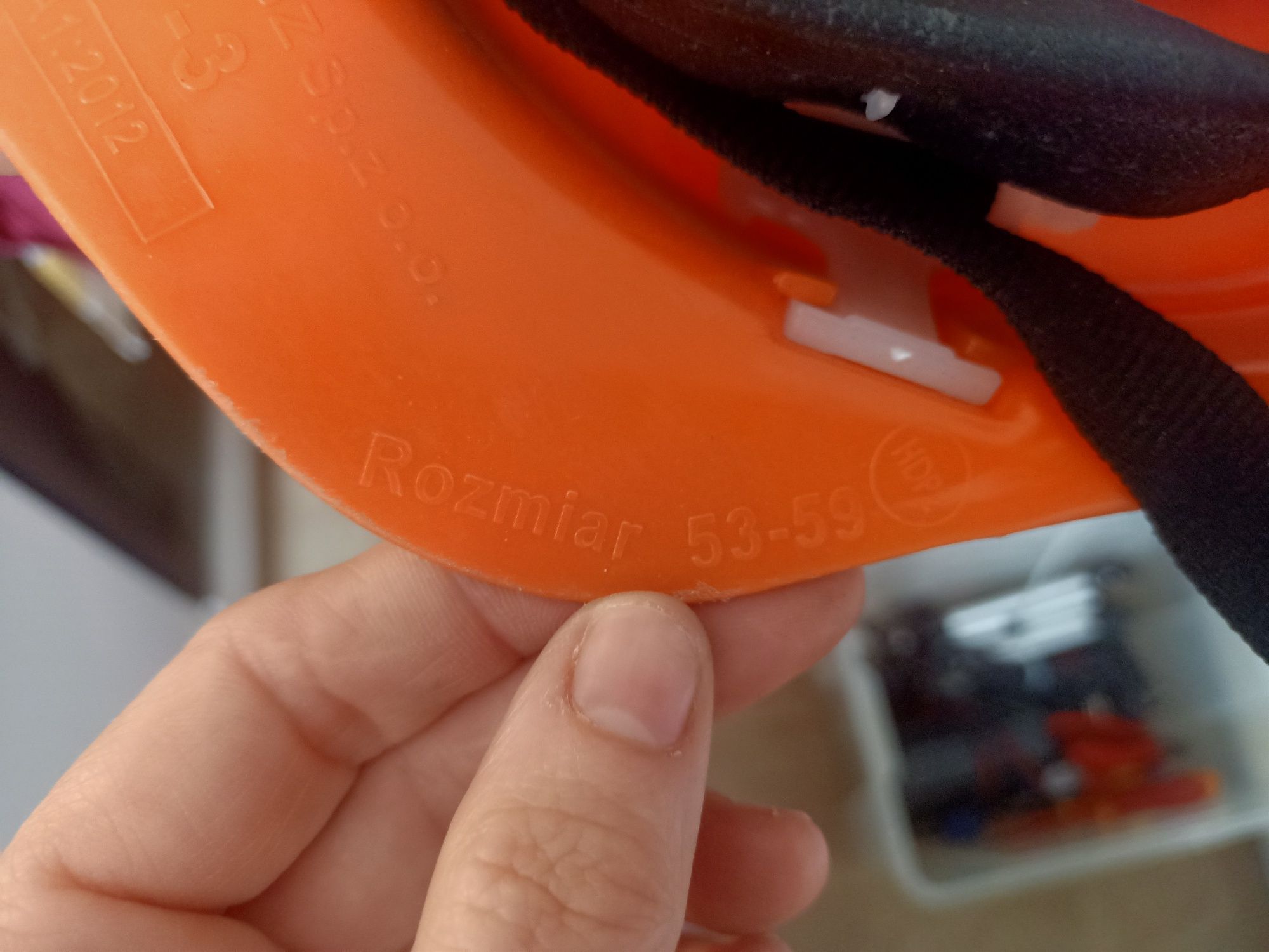 Hełm, kask Bratek-3 z wentylacją. .