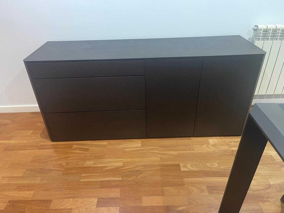 Aparador marca Antarte